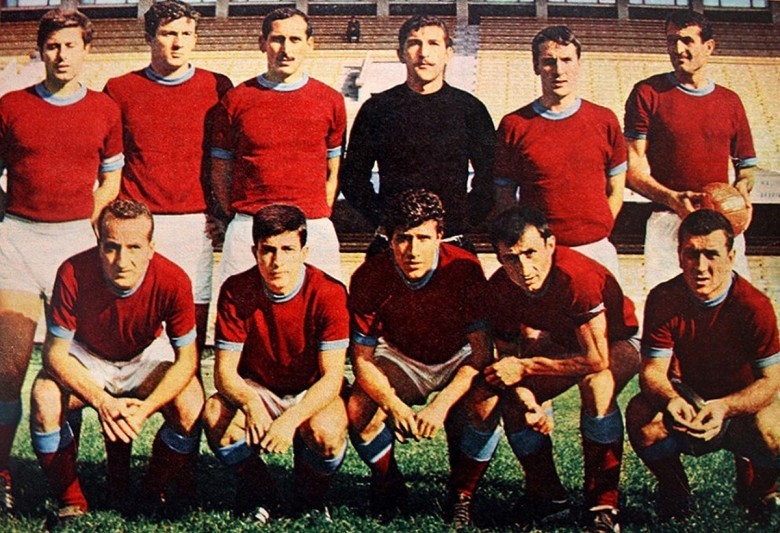 'Dozer' lakaplı efsane futbolcu aşağıdakilerden hangisidir?
