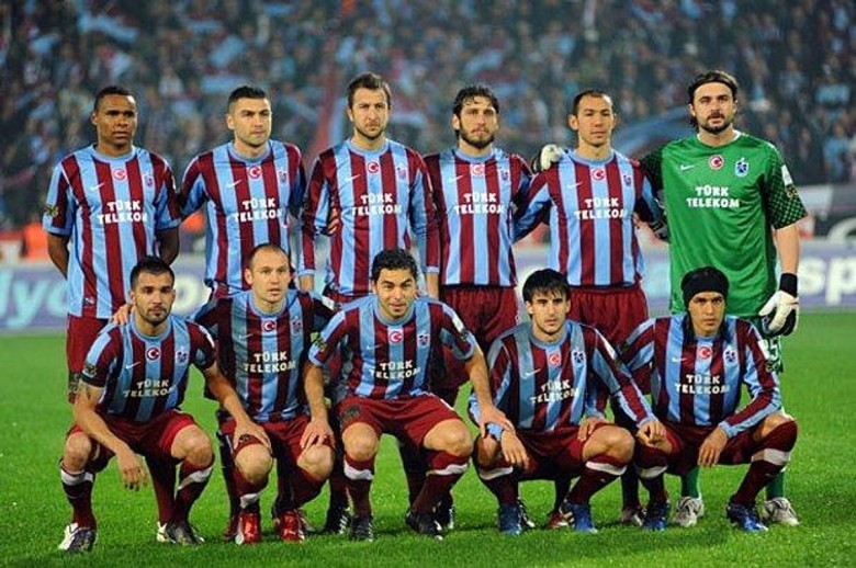Aşağıdaki isimlerden hangisi Trabzonspor'un teknik direktörlüğü görevini üstlenmemiştir?