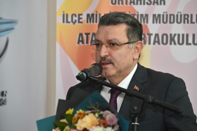 Başkan Genç: Tam bağımsız Türkiye yolunda ilerliyoruz