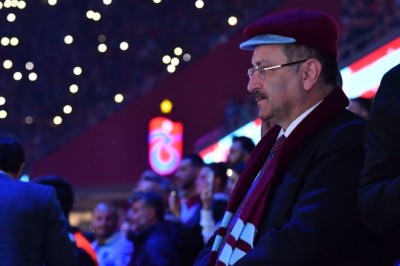 Başkan Genç'ten Trabzonspor taraftarına 'Tribünleri dolduralım' çağrısı