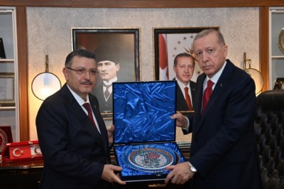 Cumhurbaşkanı Erdoğan'dan Başkan Genç'e destek