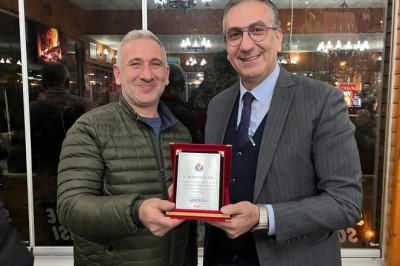 Sürmene Belediyesi’ne uzun yıllar görev yapan 37 kişi emekliye ayrıldı