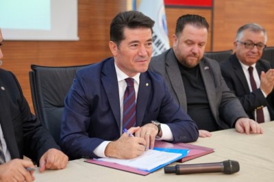 Ortahisar Belediyesi’nden çalışanlarına rekor zam ve ikramiye!