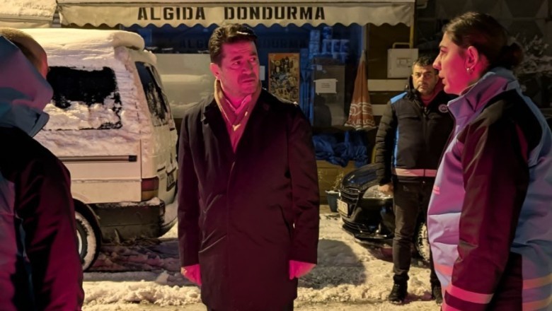 Başkan Kaya, dün gece karla mücadele çalışmalarını denetledi