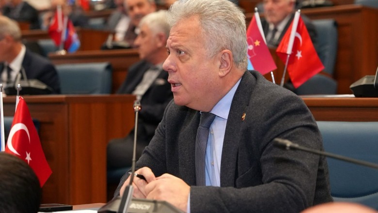 Zorlu, Büyükşehir Belediyesi’nin artan borç yüküne dikkat çekti