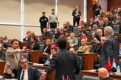 Başkan Kaya'dan Meclis Üyelerine sert tepki!