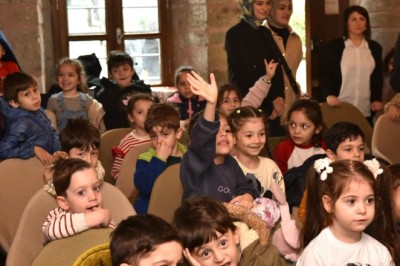 Ortahisar'da çocuklar hem eğleniyor hem öğreniyor
