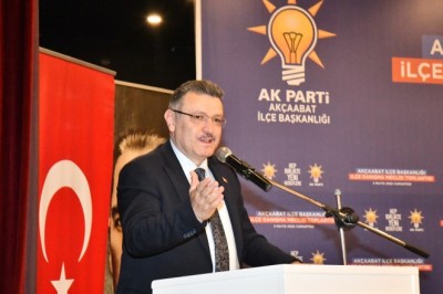 Ahmet Metin Genç: Mazeret yok hizmet var