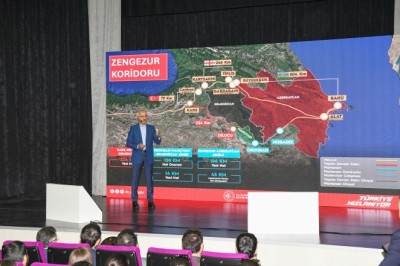 Gençlik Meclisi'nde Genç ve Uraloğlu rüzgarı