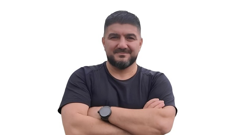 Ceyhun Alemdağ'dan 19 Mayıs’ta anlamlı imza günü: “İlk Adımın İzleri” okurla buluşuyor