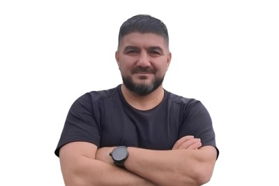 Ceyhun Alemdağ'dan 19 Mayıs’ta anlamlı imza günü: “İlk Adımın İzleri” okurla buluşuyor