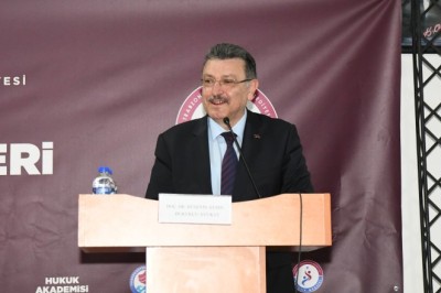Başkan Genç: Kendinizi geleceğe donanımlı hazırlayın