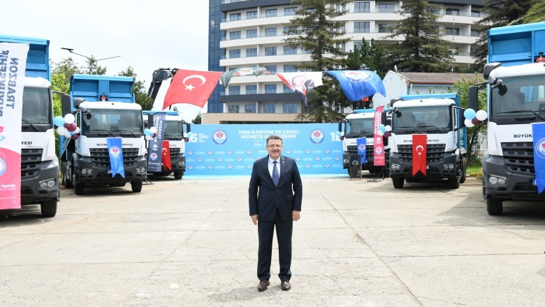 Büyükşehir Belediyesi 15 yeni aracı filosuna kattı