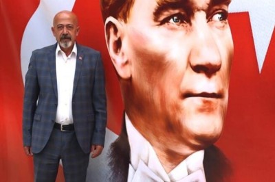 CHP Yomra İlçe Başkanı Pekşen’den fotoğraf tepkisi: “Talimat mı aldınız?”