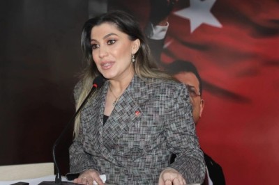 CHP Akçaabat Kadın Kolları Başkanı Ezgi Yılmaz’dan Akçaabat Belediyesi’ne sert tepki: “Halkı görmezden gelen hizmet anlayışına sessiz kalmayacağız!”
