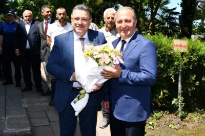 Başkan Genç: Vatandaşlarımızın memnuniyeti için sahadayız