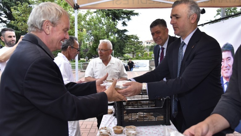 Ortahisar Belediyesi, aşure geleneğini sürdürüyor