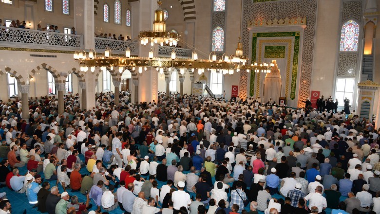 Doğu Karadeniz'in en büyük camisi Hanife Hatun Camii ibadete açıldı