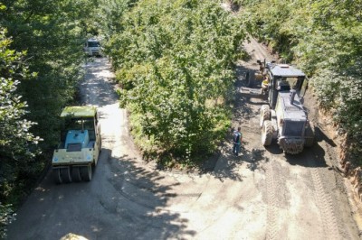 Ortahisar'da yol mesaisi sürüyor