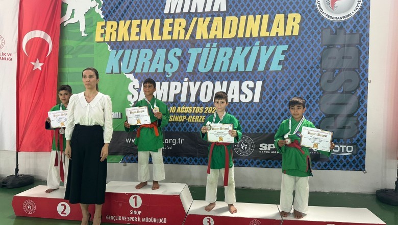 Büyükşehir'in minik sporcularından büyük başarı