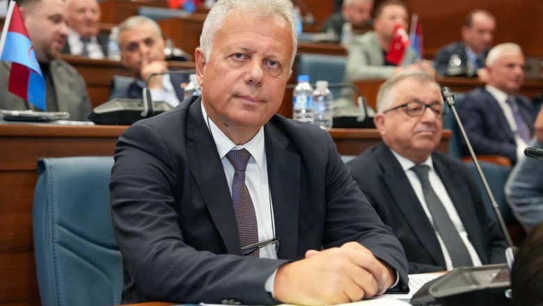 Akaç ve Zorlu, Ortahisar'da yaşanan sorunları Büyükşehir Meclisi'ne taşıdı