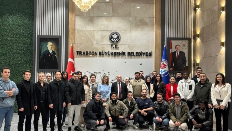 Büyükşehir Belediyesi gençlerin yanında