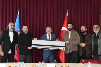 Başkan Genç: Mehmet: Fetihler Sultanı ekibiyle bir araya geldi