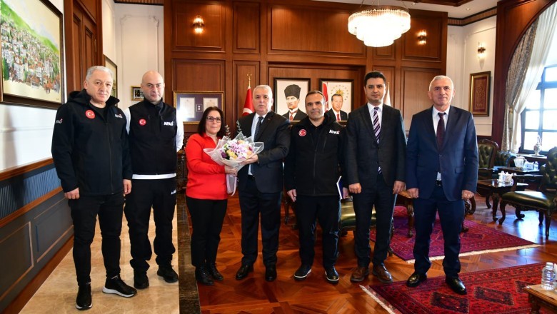 Vali Yıldırım AFAD personelini kabul etti