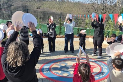 Çocuklar ara tatilde Çilekli Düşler'e akın etti