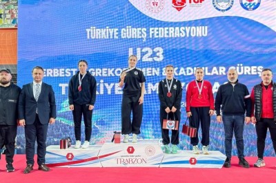 Trabzon'dan güreşte çifte şampiyonluk