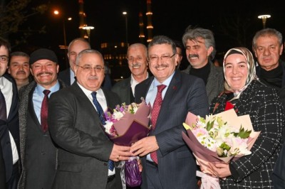 Başkan Genç muhtarlara seslendi: Siyasi ayrım yapmadan hizmet edeceğiz