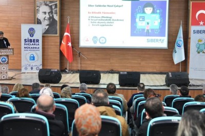 Ortahisar Belediyesi, siber dolandırıcılığa karşı bilgilendirme semineri düzenlendi