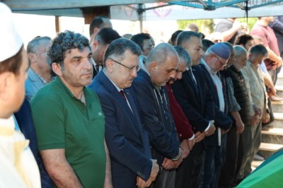 Yıldız ailesi dualarla uğurlandı