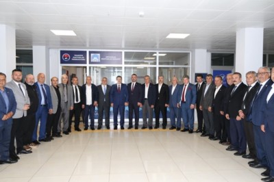 Başkan Genç, muhtarlarla bayramlaştı