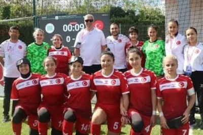 Trabzonlu Sporcu Avrupa Şampiyonu! Serpil Abdioğlu’nun da Yer Aldığı Milli Takım Zirvede!