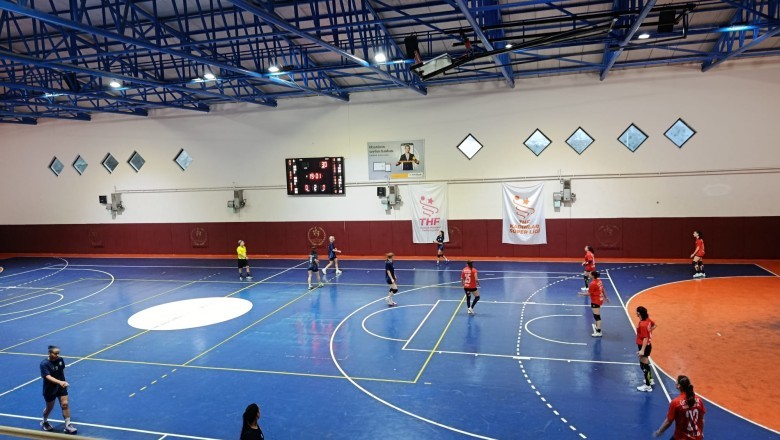 Hentbol Kadınlar Süper Ligi’nde Üsküdar Belediyespor, Ortahisar Belediyespor’u Mağlup Etti!